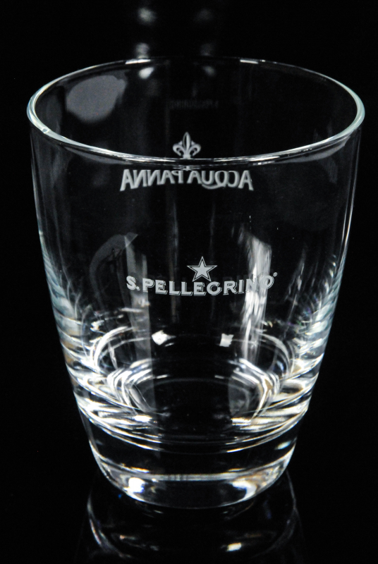 6 San Pellegrino-Gläser Aqua Panna Wasser Bar