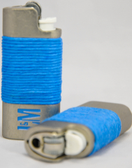 L&M Tabak Mini BIC Feuerzeug in Edelstahlhülle / Cover, blau