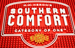 Southern Comfort Barmatte, Abtropfmatte, schwarz/rot M.W. Heron.180s