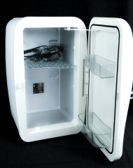 Malibu Rum Minikühlschrank, Kühlschrank, Mini Kühler weiß, Hochglanz, 220v/12v