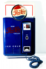 Pepsi Cola, 80er Jahre Nostalgie Wandtelefon aus der Ausstellung Getränkeautomat